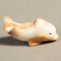 505 - Onyx Dolphin Tail Up