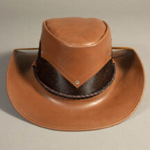 8792 - CALF CROWN LEATHER HAT CAMEL